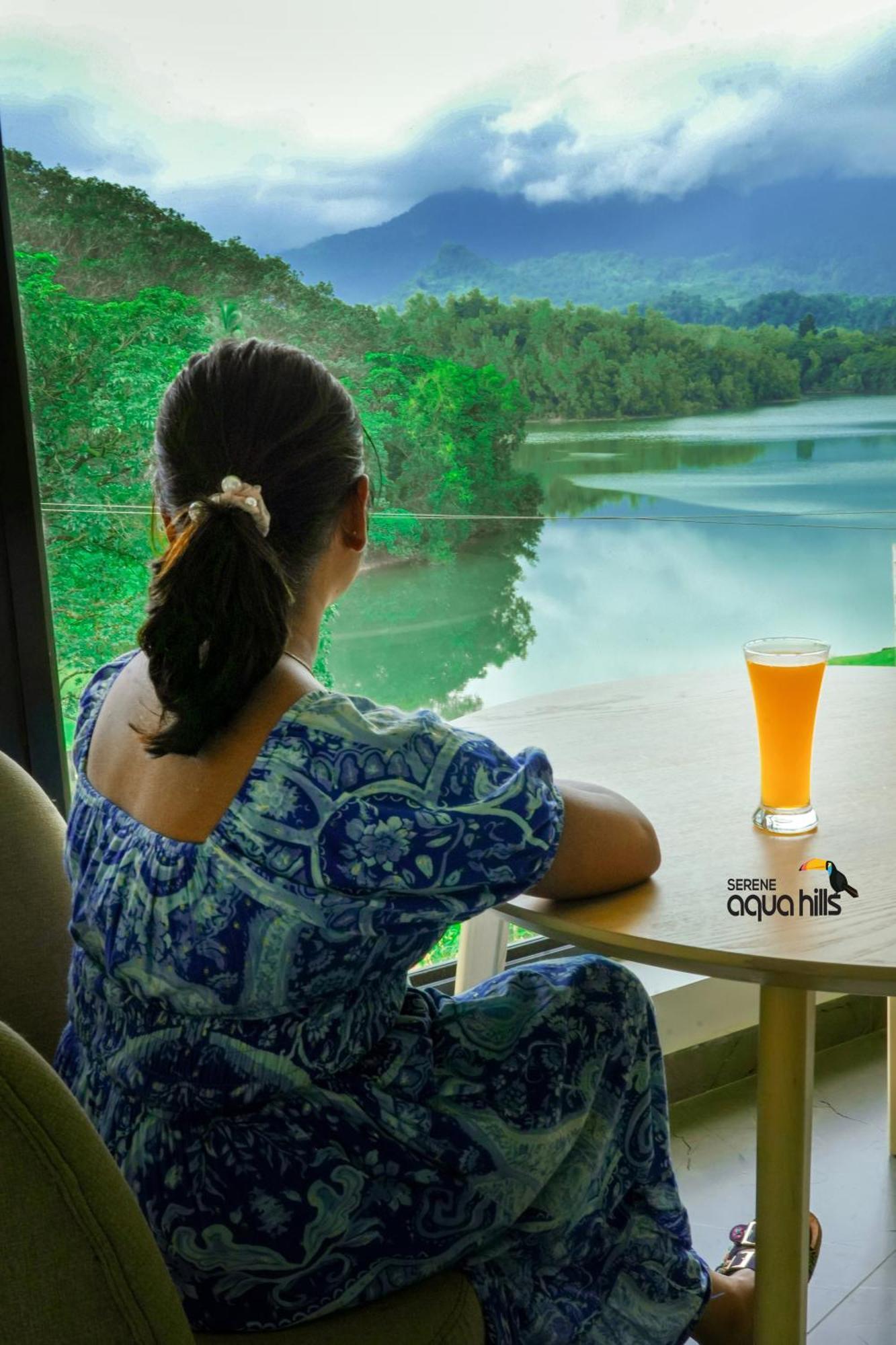 Serene Aqua Hills Kozhikode Hotell Mennanyam Eksteriør bilde